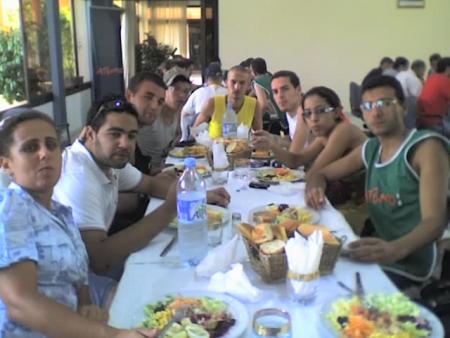Al almuerzo con los compa�eros